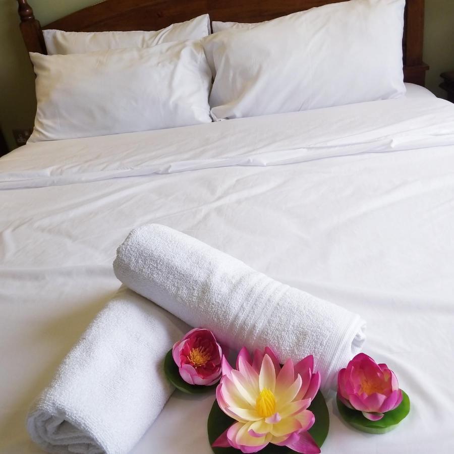 Batu Ferringhi Luxury Seaview Suite - 3Br Екстер'єр фото
