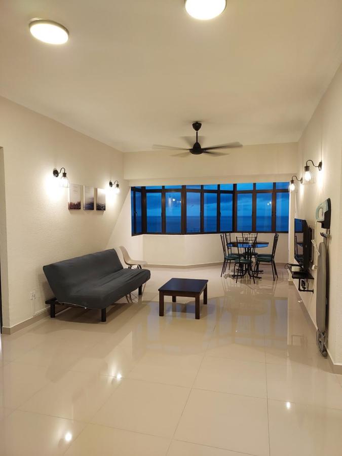 Batu Ferringhi Luxury Seaview Suite - 3Br Екстер'єр фото