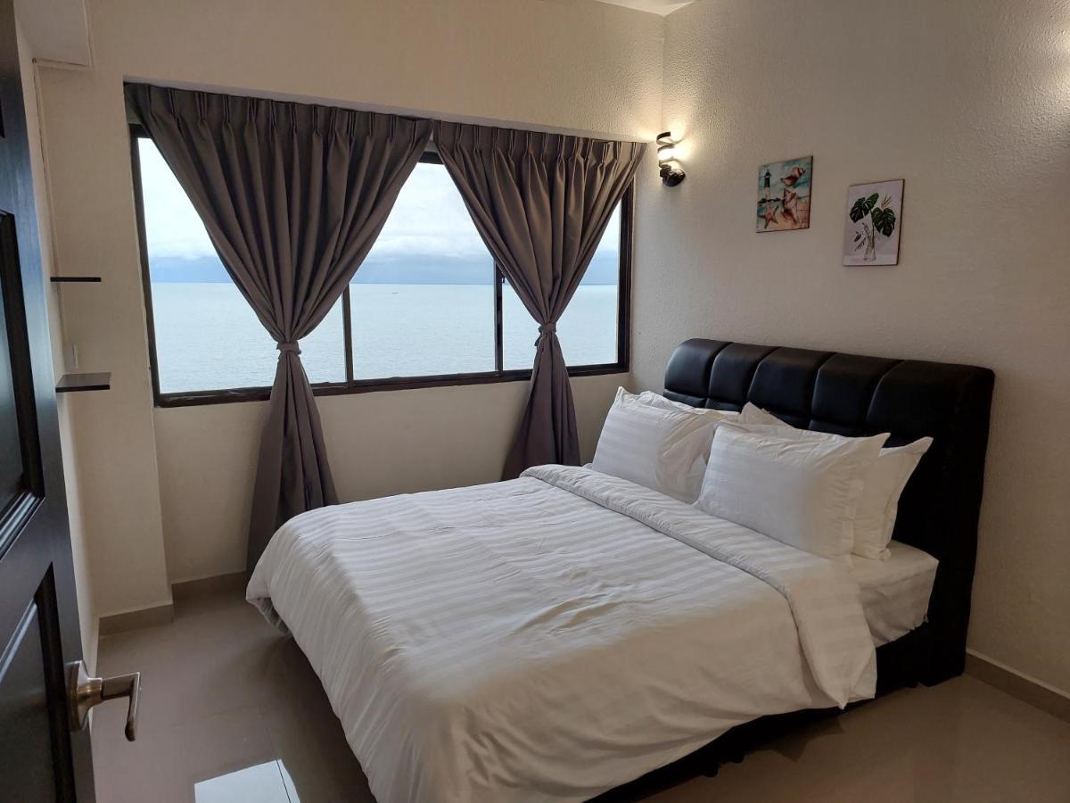 Batu Ferringhi Luxury Seaview Suite - 3Br Екстер'єр фото