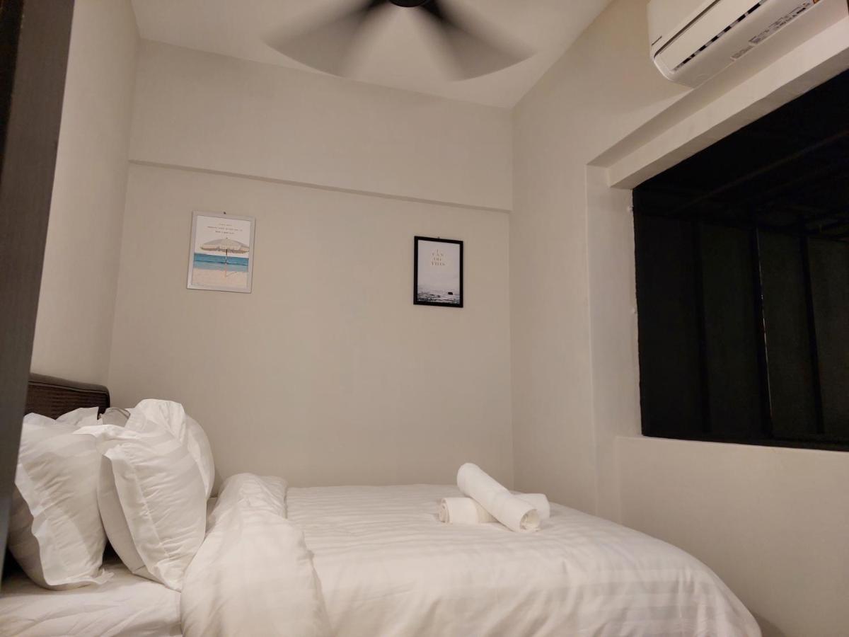 Batu Ferringhi Luxury Seaview Suite - 3Br Екстер'єр фото