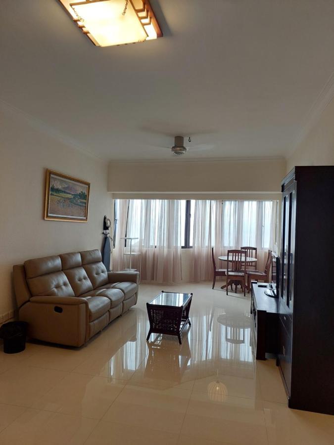 Batu Ferringhi Luxury Seaview Suite - 3Br Екстер'єр фото