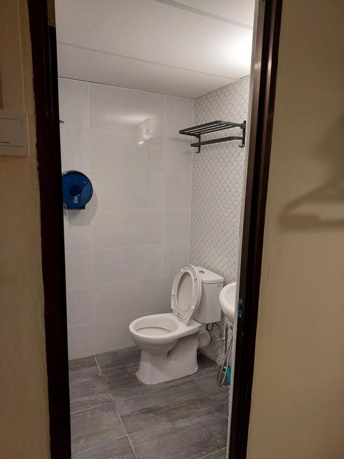 Batu Ferringhi Luxury Seaview Suite - 3Br Екстер'єр фото