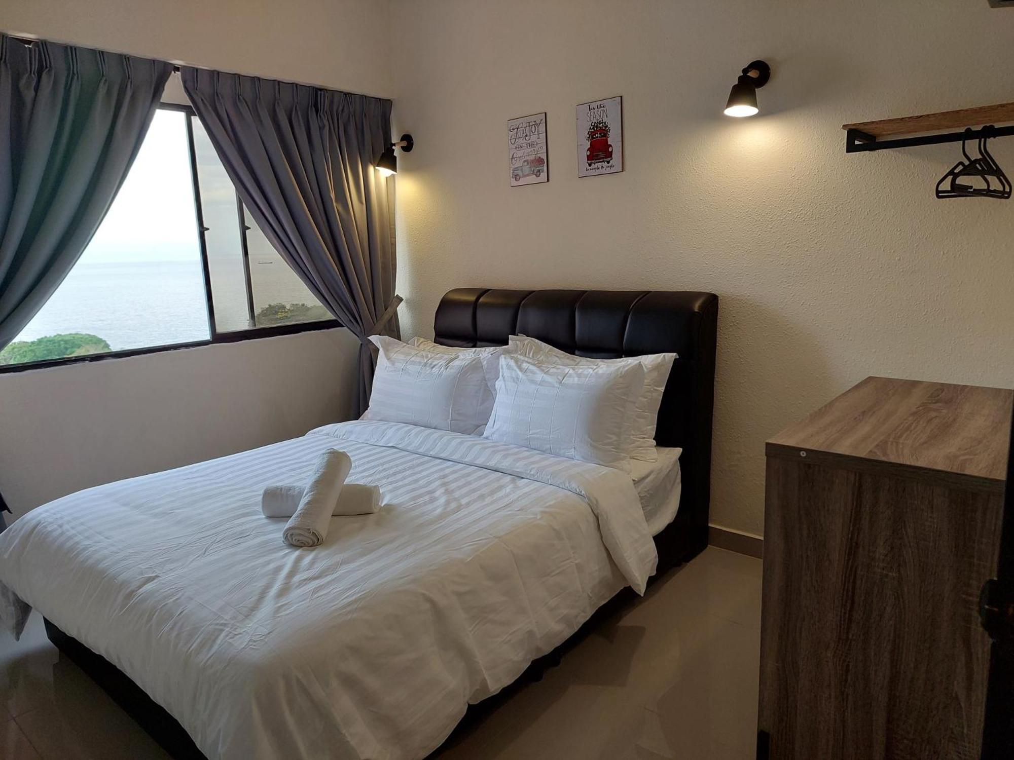 Batu Ferringhi Luxury Seaview Suite - 3Br Екстер'єр фото